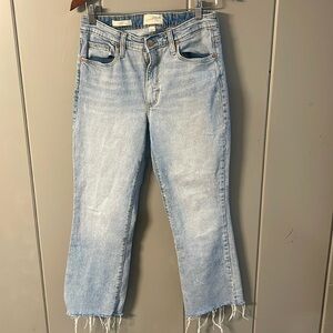 Universal Thread Ankle Boot Cut Jean Size 29 Cropped Frayed Hem